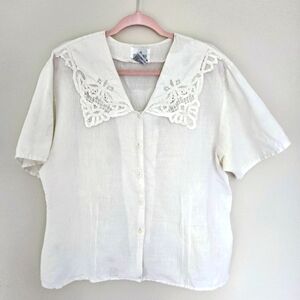 Vintage White Button Down Shirt with Lace Collar